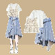 アイボリー/ニット+ホワイト/Tシャツ+ブルー/スカート