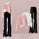 ピンク/セーター+ホワイト/カットソー+ブラック/パンツ