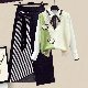 グリーン/ベスト+ホワイト/シャツ+ブラック/スカート